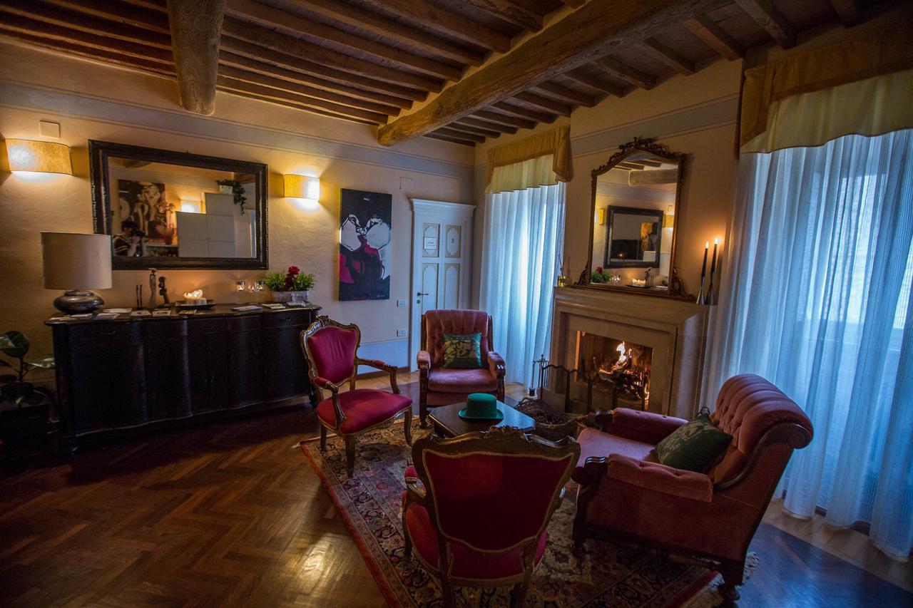 Borgo Agli Scudi Suite&Breakfast Campiglia Marittima Dış mekan fotoğraf